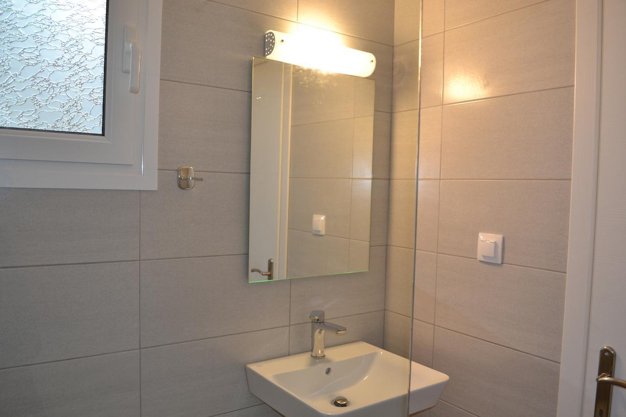 Iliana Studios Benitses  Room photo